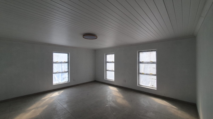 2 Bedroom Property for Sale in Harbour Lights Western Cape